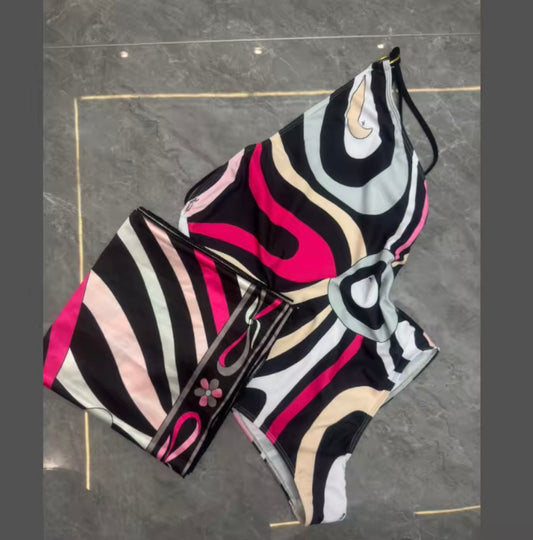 Tropical pucci
